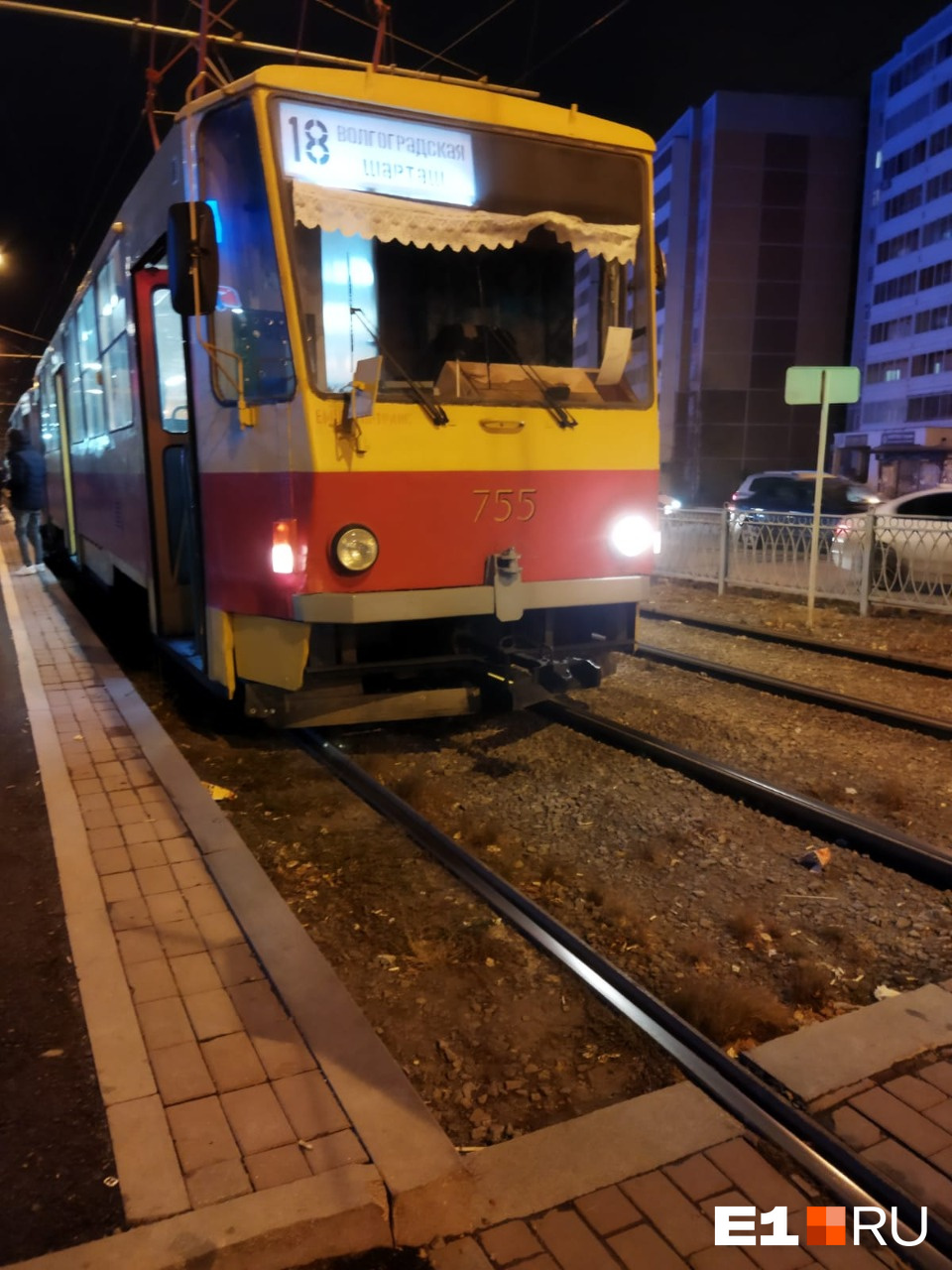 Трамвай, дверями которого зажало Ольгу