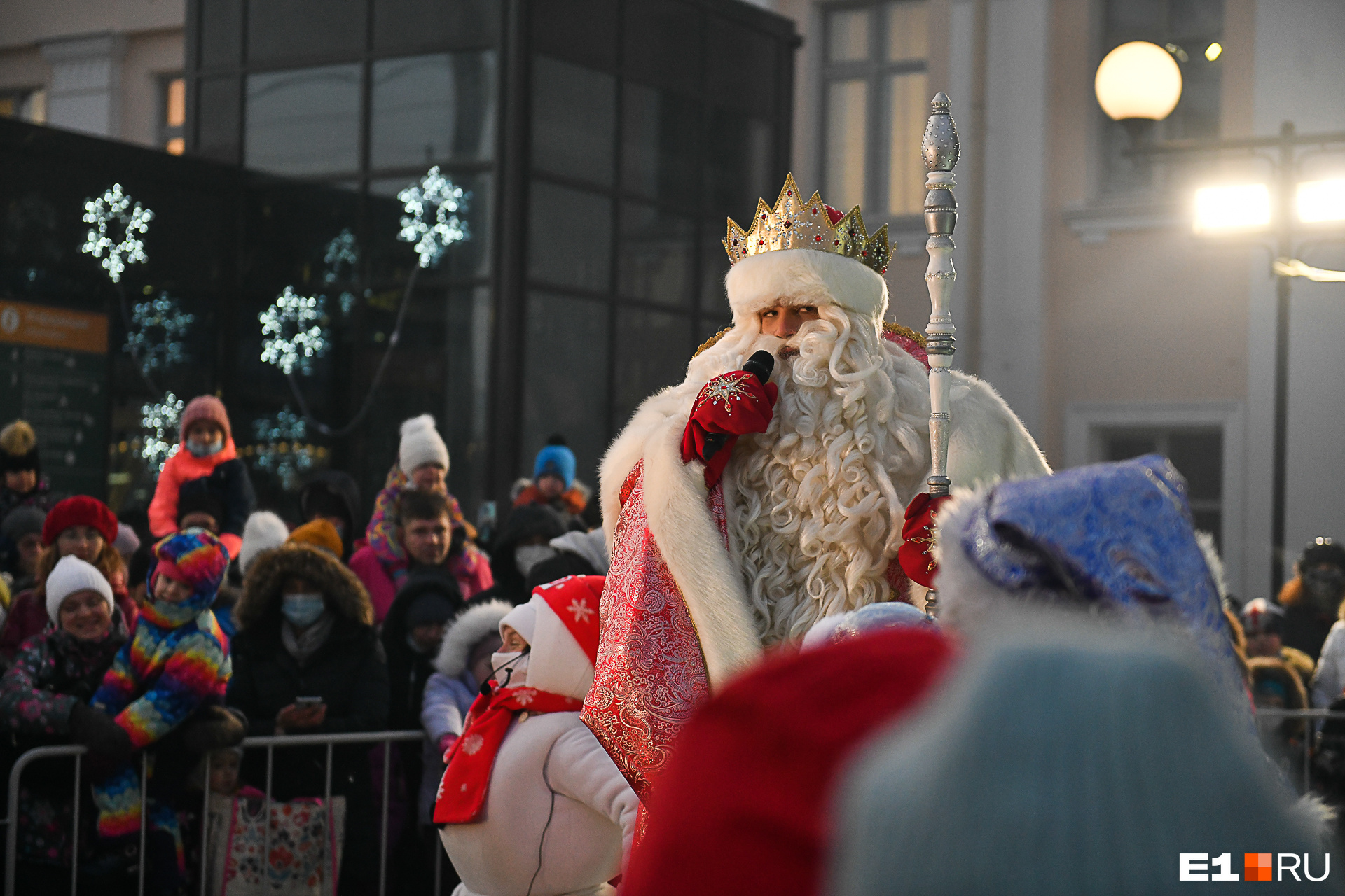 Вы это серьезно?! Сколько стоит заказать Деда Мороза на дом в Екатеринбурге
