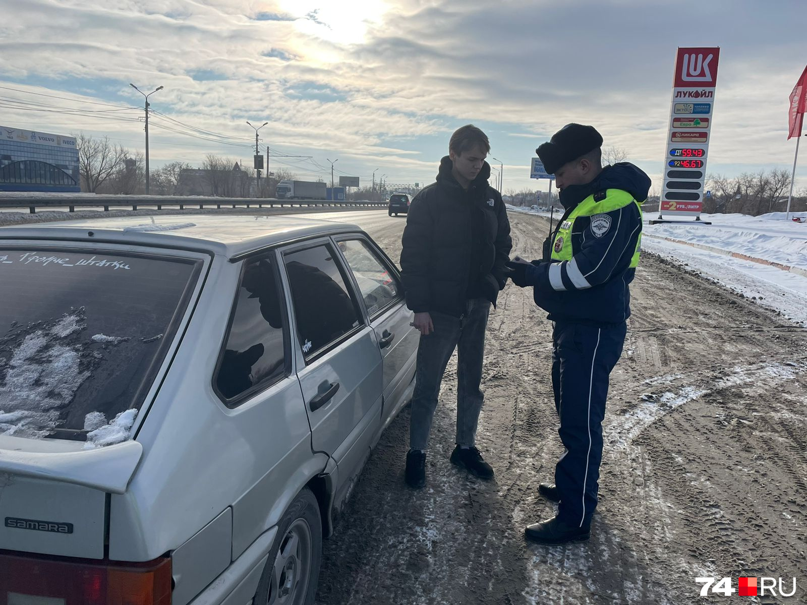 За езду без пристегнутых ремней полагаются штрафы За езду без пристегнутых ремней полагаются штрафы