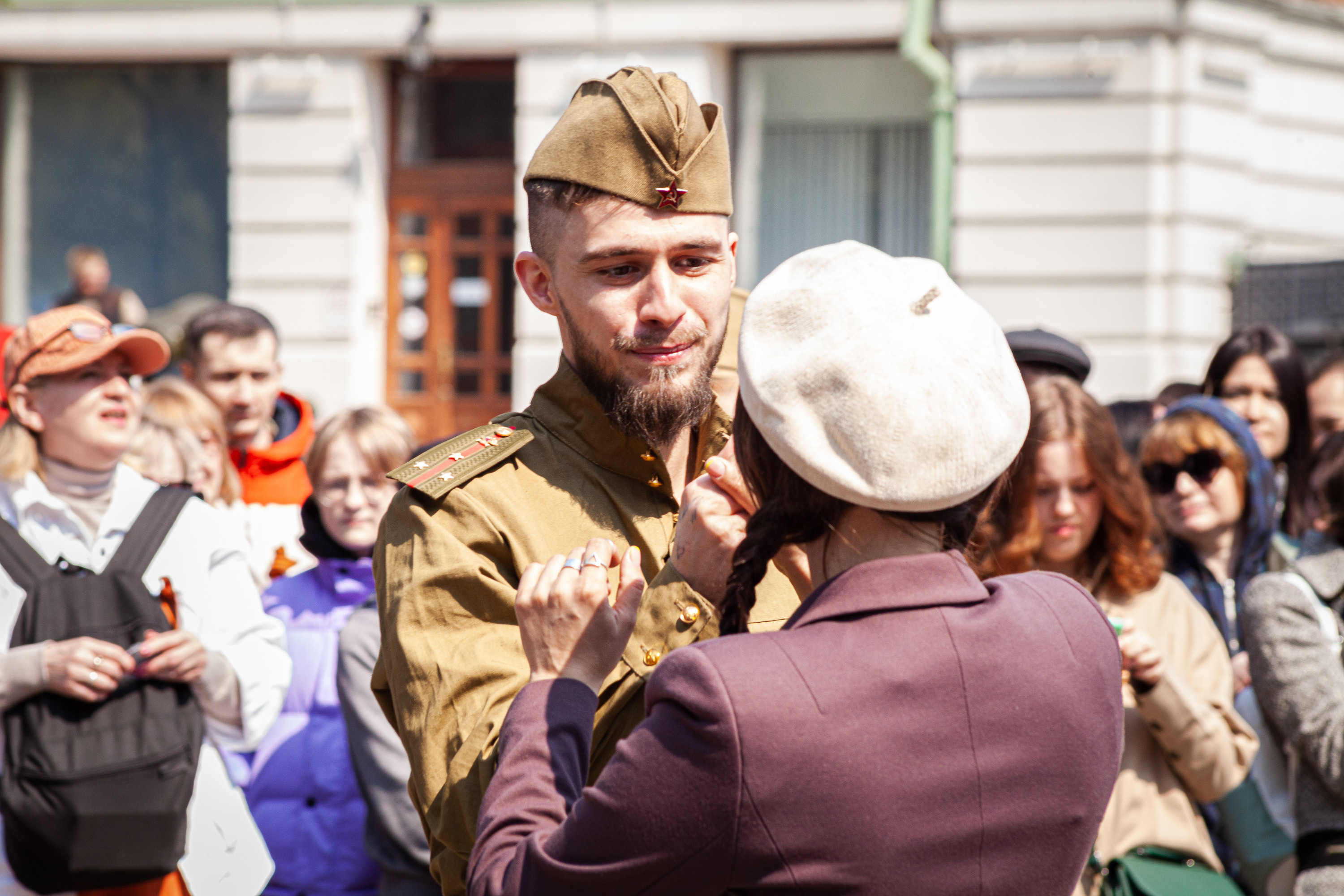 В Первомайском сквере можно встретить людей в костюмах военных лет