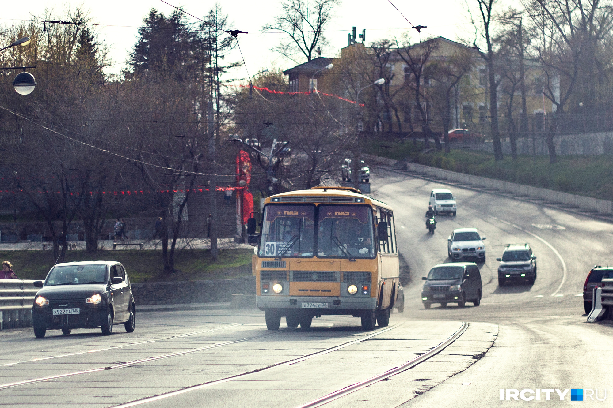 Пазик. Украинские ПАЗИКИ. Троллейбус Иркутск. Грузовые троллейбусы в реальной жизни.