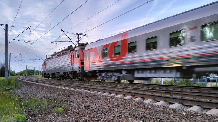 «Затыкали кондиционер простынями»: пассажиры поездов в Крым пожаловались на злых проводников и вонючие туалеты