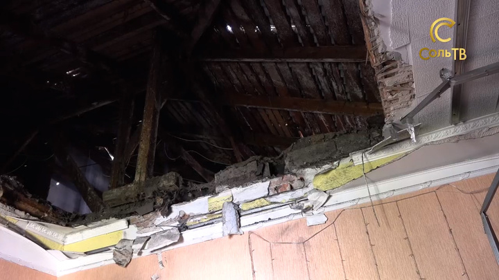 В Соликамске обрушился потолок в двухэтажном доме
