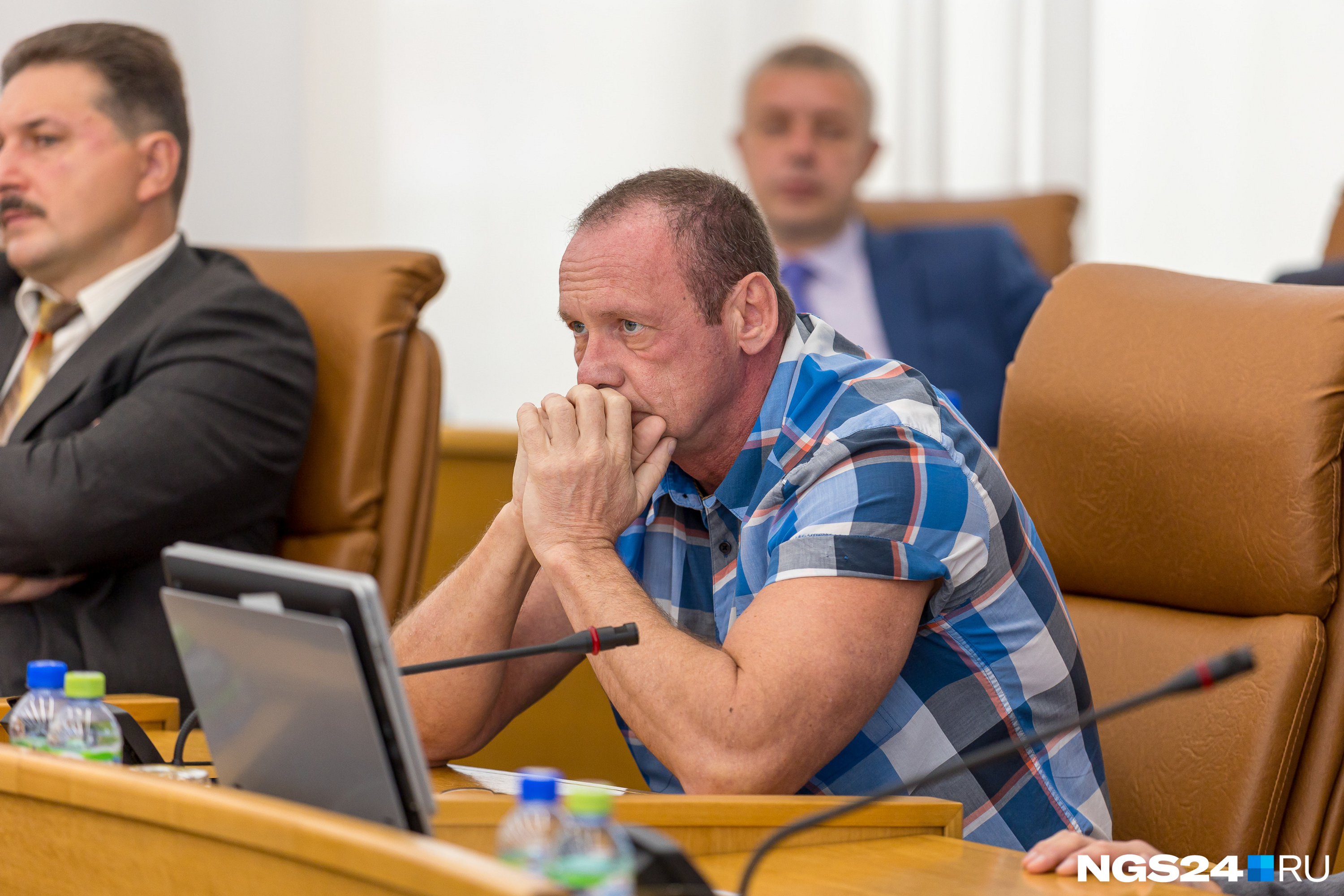 Дюков в апреле сообщал, что отправляется на Донбасс