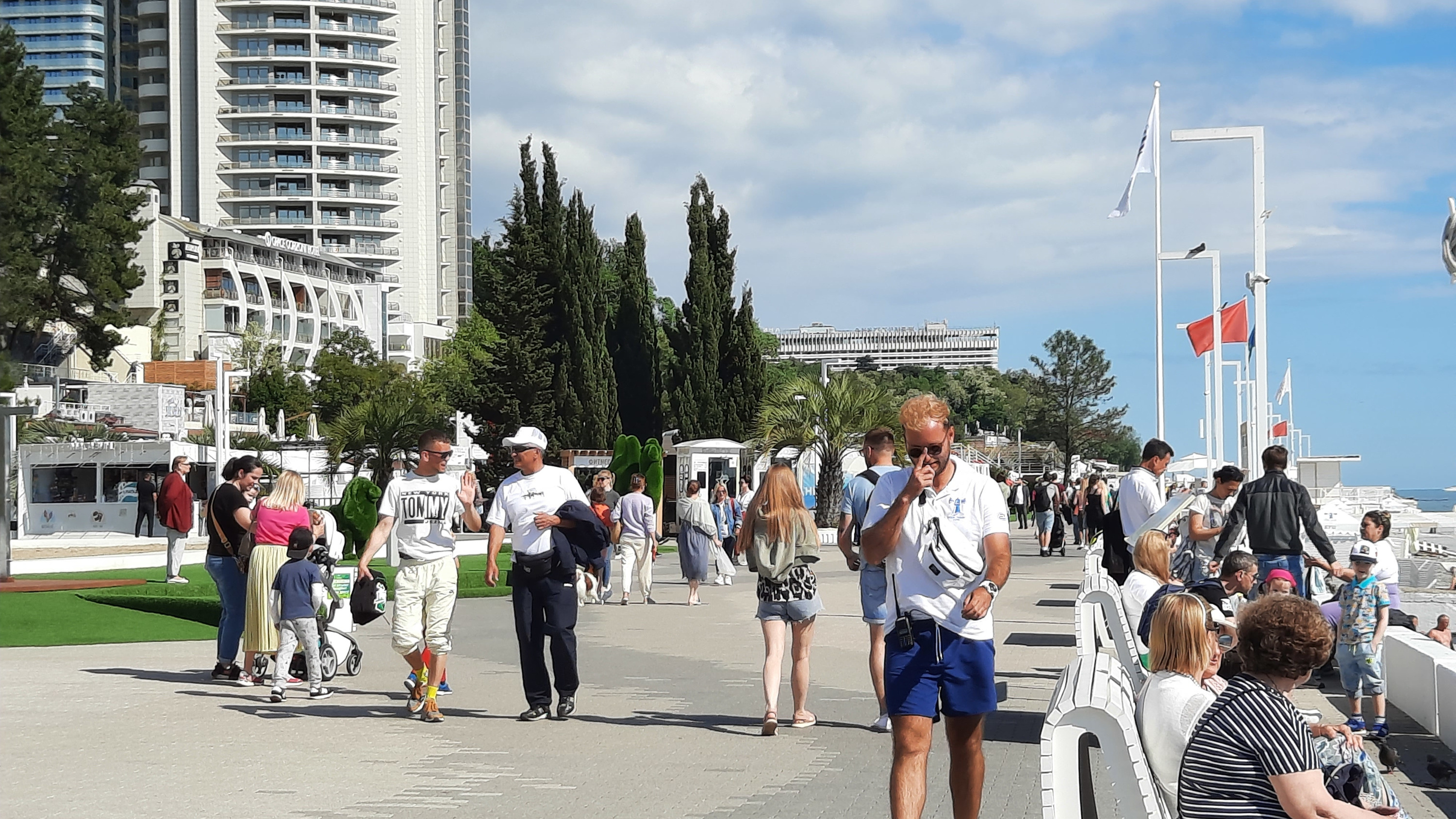 Площадь Южного Мола в Сочи закрывается для посещения — реконструкции Приморской набережной началась