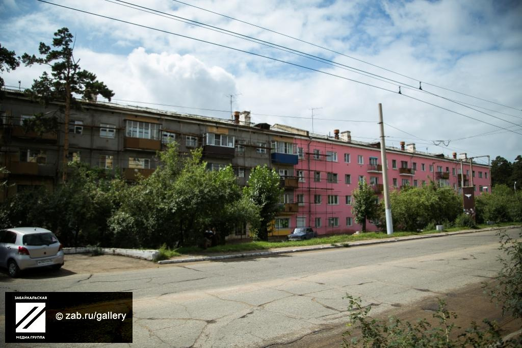Дом на Новобульварной оставили розовым, несмотря на критику горожан