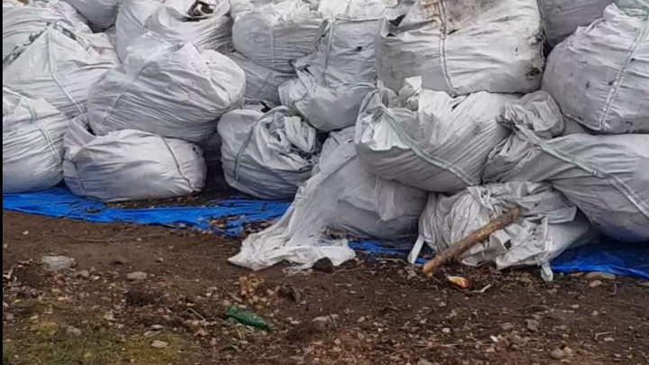 В Больших Котах на Байкале ­— большая уборка. Сколько мешков мусора собрали?