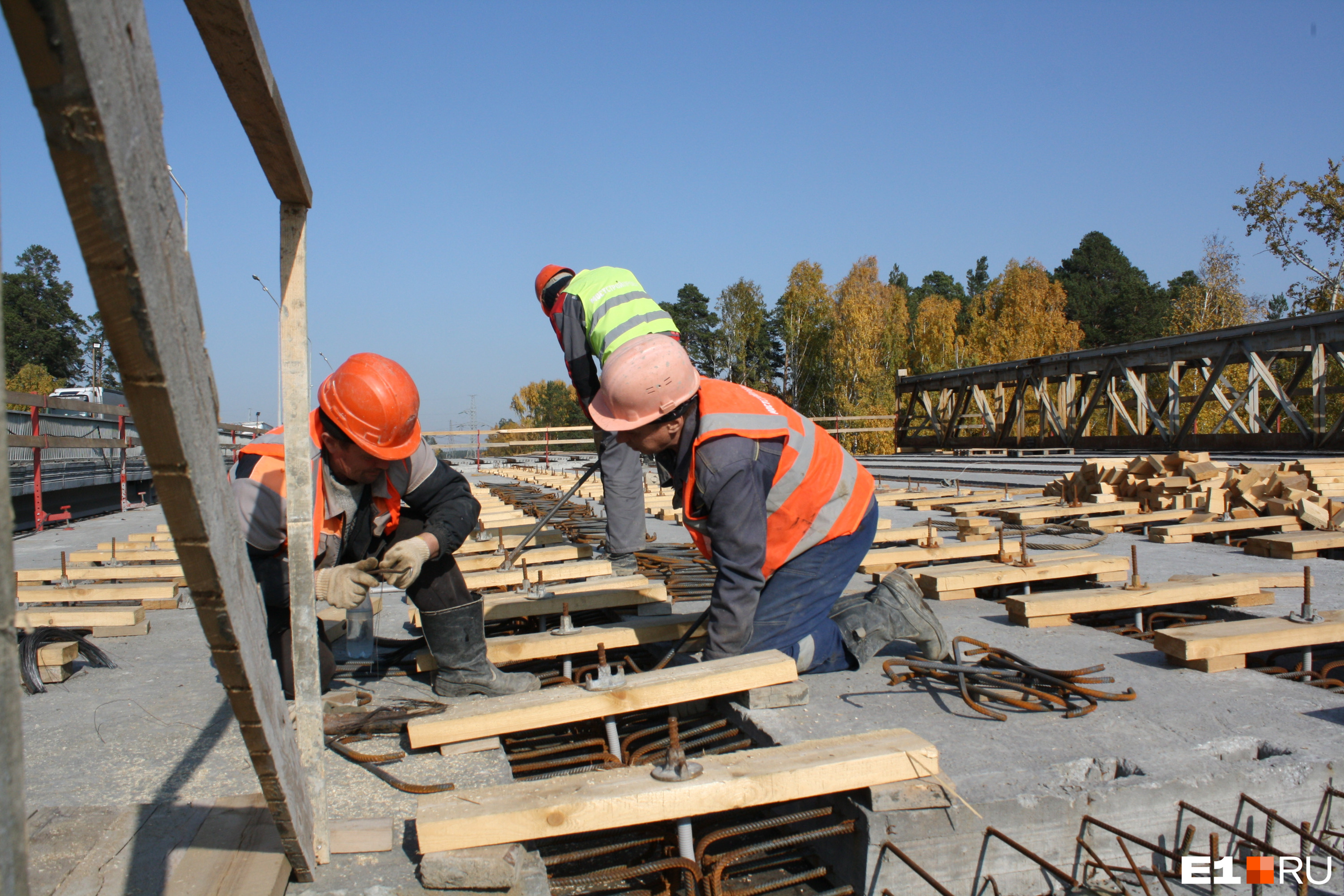 В Екатеринбурге построят новый мост через железную дорогу