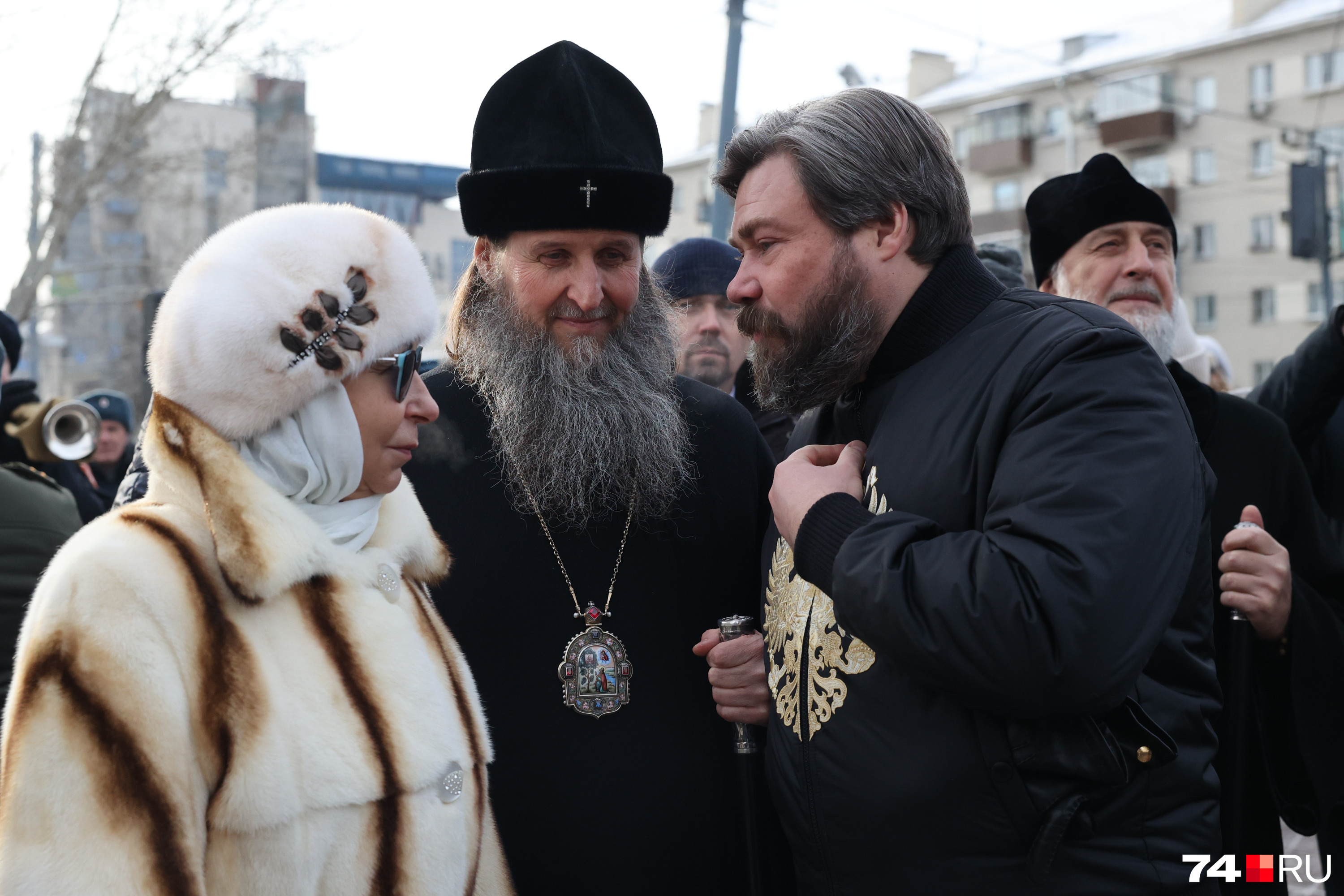 Справа — Константин Малофеев, православный олигарх и один из спонсоров установки памятника Справа — Константин Малофеев, православный олигарх и один из спонсоров установки памятника