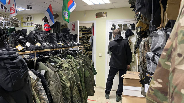 «Мы плачем»: в магазинах военторга в Ярославле сметают все товары