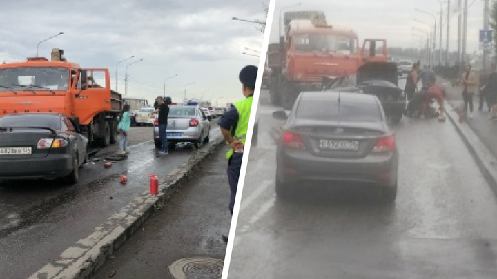 Авария с КАМАЗом и пятью автомобилями поставила в пробку левый и правый берега Красноярска