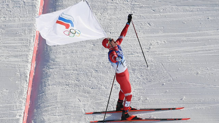 Фигуристы вернули лидерство, лыжники докатились до золота. Что случилось во второй день Олимпиады