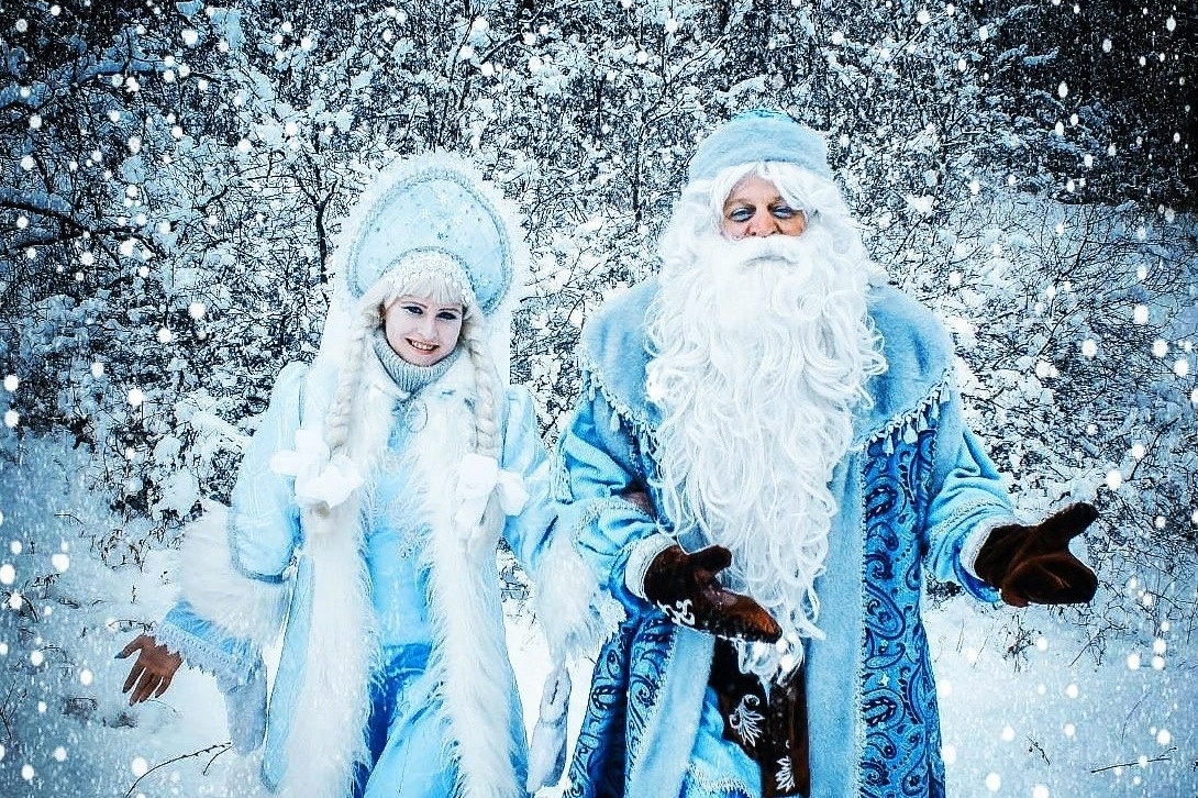 В преддверии Нового года Дед Мороз и Снегурочка приглашают на праздник детства