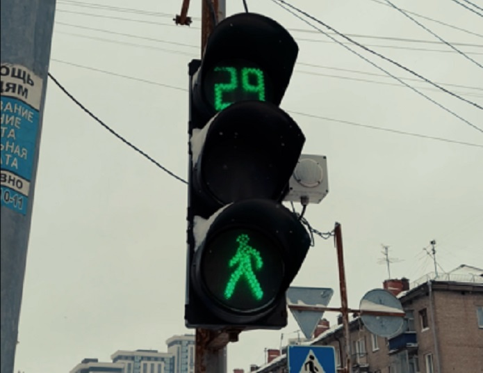 Говорящий светофор появился в Новосибирске — где его найти