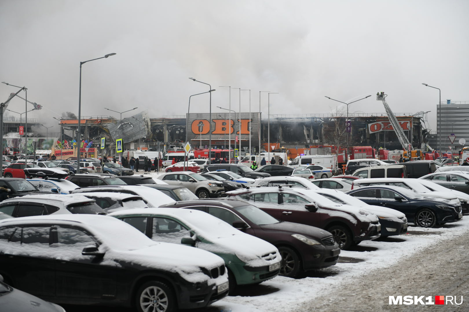 Пожар в Химках потушили, сгорел OBI в ТЦ МЕГА Химки 9 декабря 2022 г ...