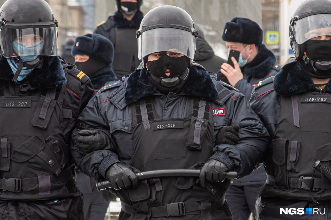 После начала спецоперации в городах России проходят протестные акции. Правоохранительные органы во всеоружии