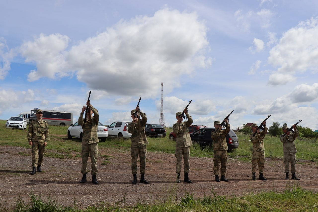 Татарстан 23. Убитые украинские военные. Военнослужащие на спецоперации. Военная спецоперация на Украине. Военнослужащие в спецоперации на Украине.