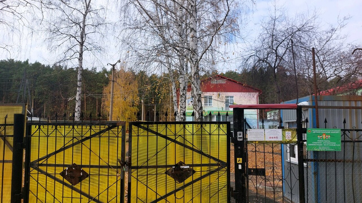 Из санатория в Екатеринбурге детей начали массово отправлять домой. У них температура и кашель