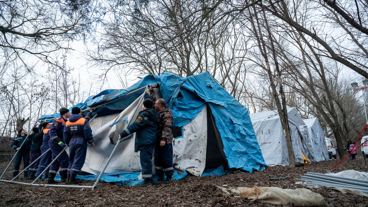 В Красноярске открывают пункты сбора гуманитарной помощи эвакуированным с Донбасса