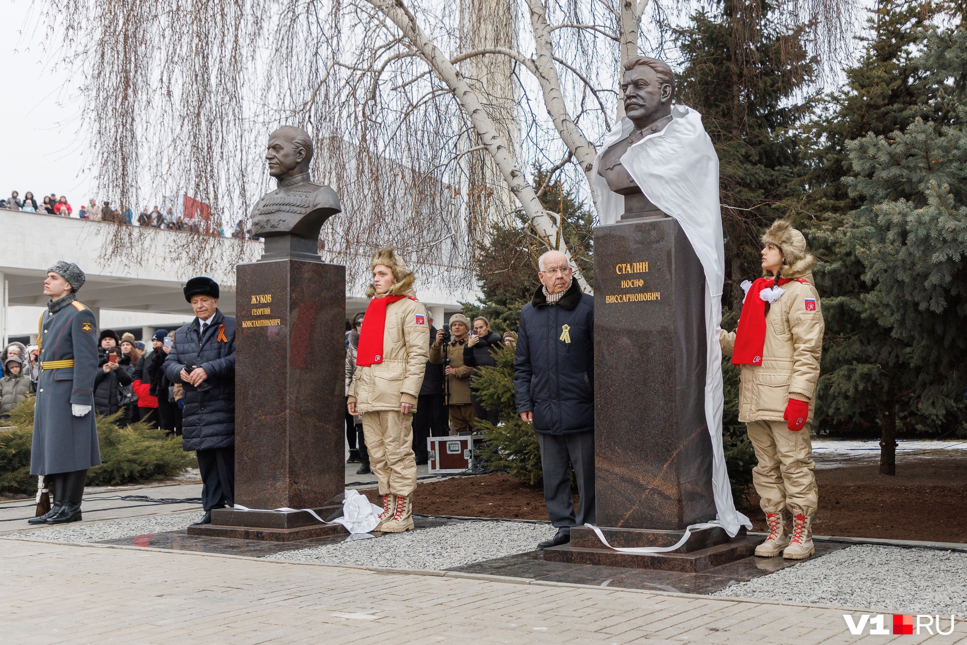 памятник сталину в волгограде фото