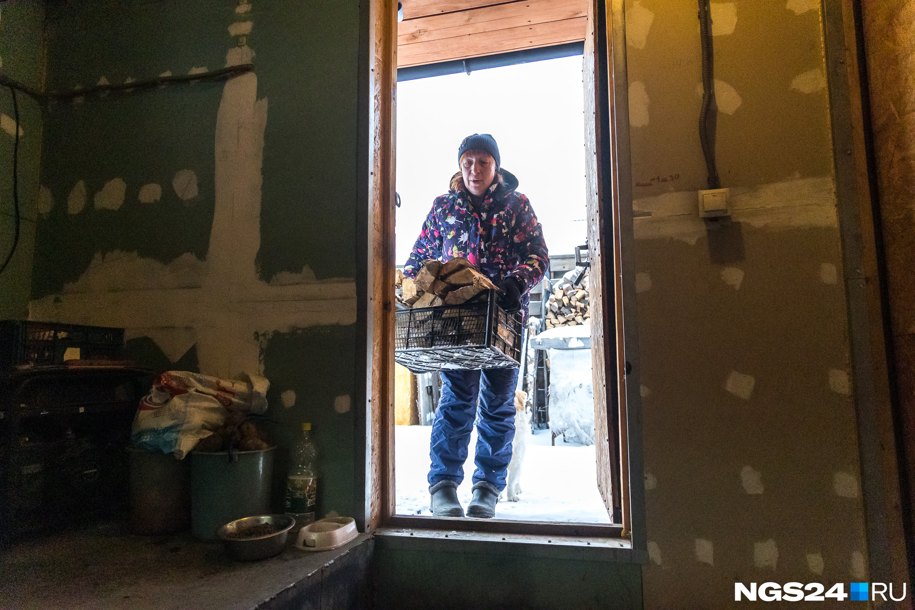 У мужа не слышит ухо, не видит глаз, но его мобилизовали. У жены отнимается рука, и она не знает, как жить без него дальше