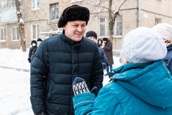 Мавлиев начал свою работу с того, что активно общается с горожанами