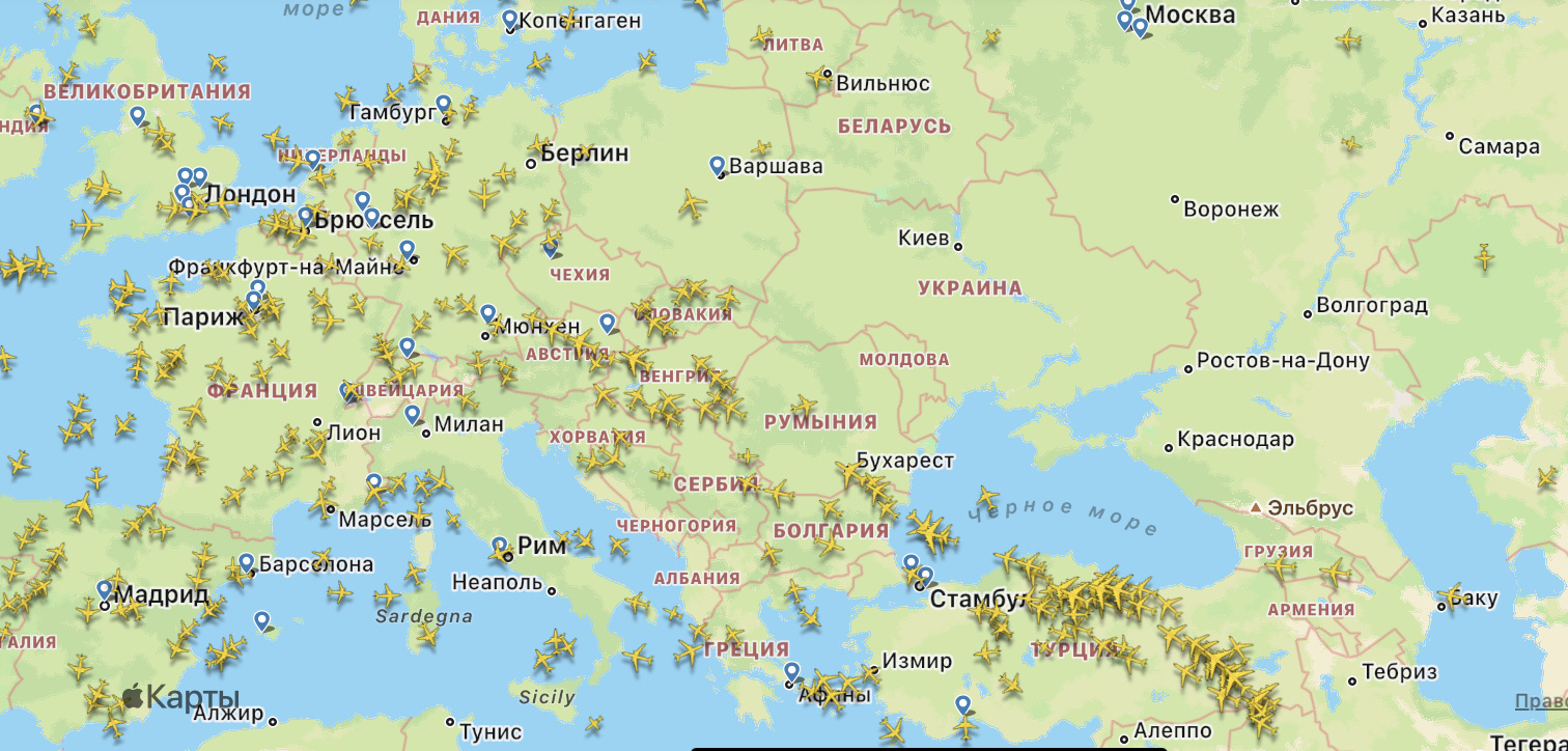 Из-за боевых действий в небе над Украиной не летает гражданская авиация