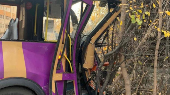 Скончалась пострадавшая в ДТП с двумя автобусами в Нижнем Новгороде