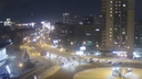Новосибирцы заметили в небе падающий светящийся объект — смотрим на видео, что это было