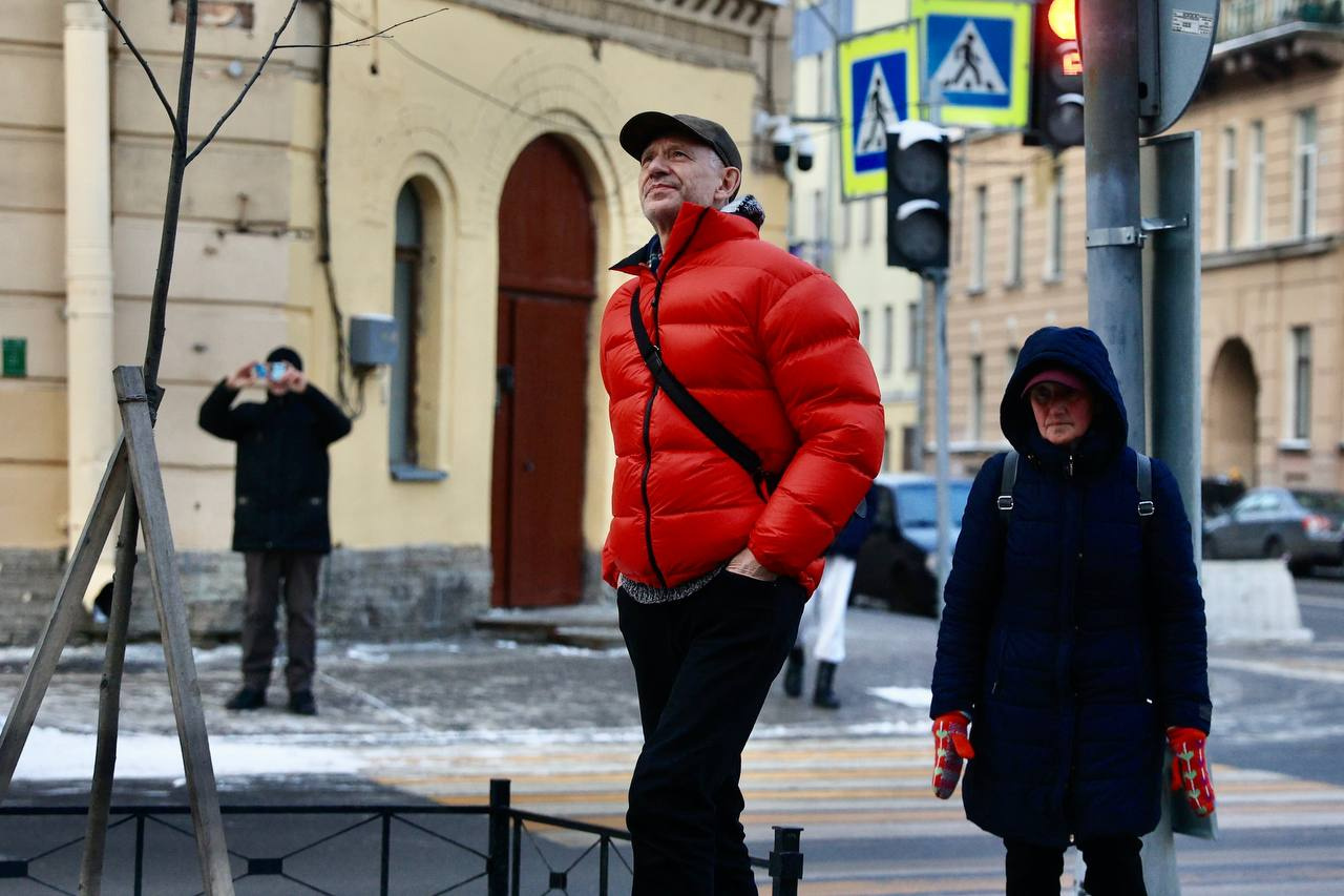 Памятник Блоку на Декабристов — петербуржцы спорят о его виде в январе 2023  г. - 8 января 2023 - ФОНТАНКА.ру