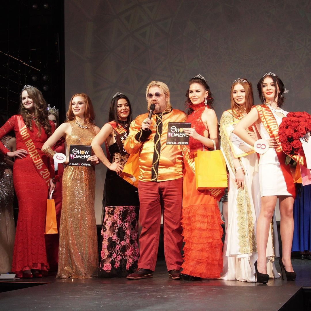 Ольга вышла в финал конкурса «Мисс Россиянка — 2019» (она третья справа)