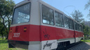Вандалы нанесли граффити на памятник новосибирскому трамваю <nobr class="_">№ 13</nobr>