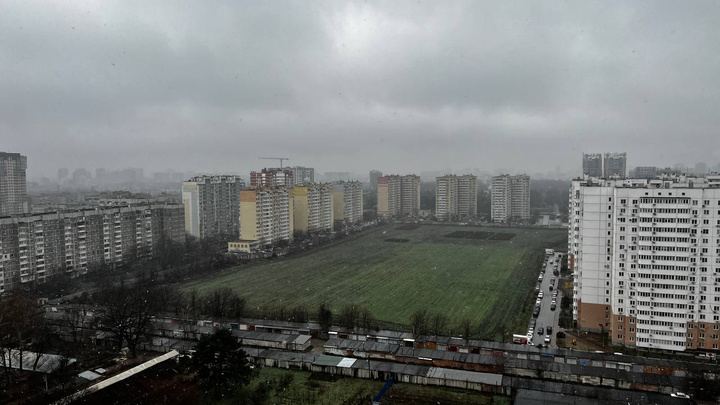 В Краснодаре ввели режим повышенной готовности из-за снега и гололеда