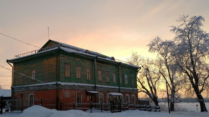 В Соликамске ищут, кто отреставрирует памятник архитектуры — контору сользавода — за 42 миллиона рублей
