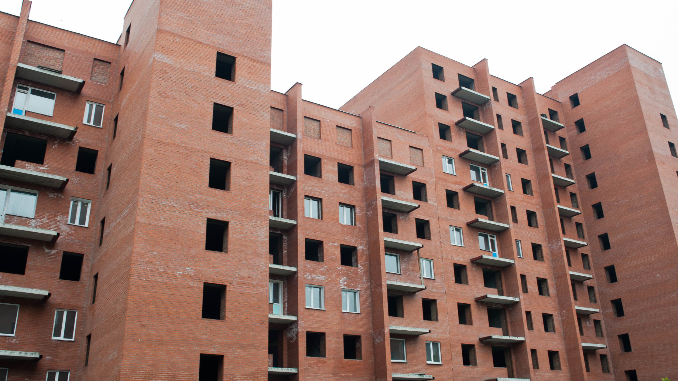 В Сургуте 55 обманутых дольщиков ЖК «Ривер Хаус» по решению суда получат квартиры