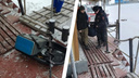 «Одежда намокла, сам он окоченел»: четверо строителей вытащили тонущего рыбака у Димитровского моста