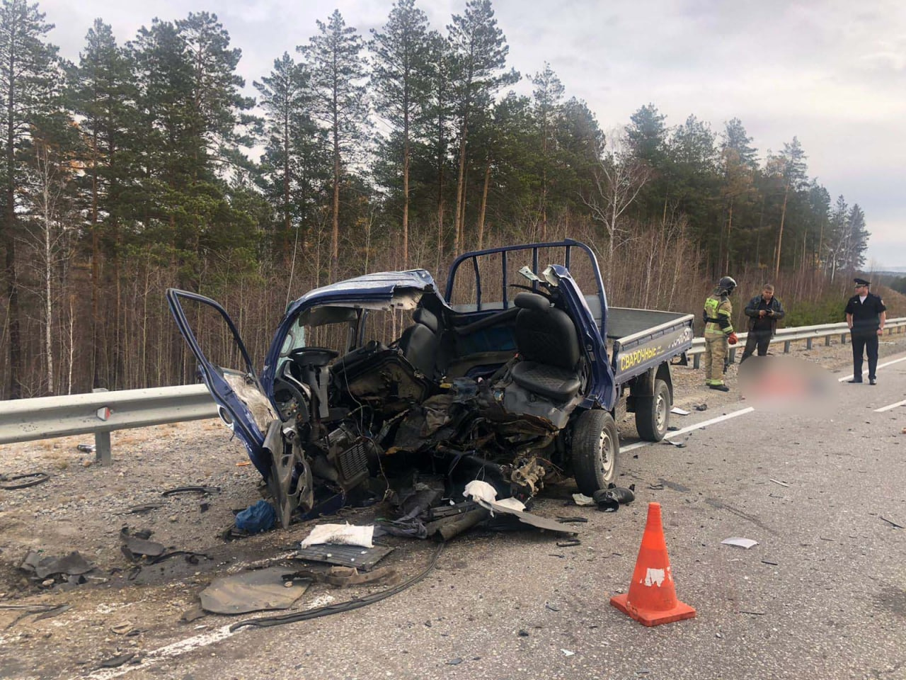 Водитель Kia погиб в столкновении с грузовиком под Иркутском