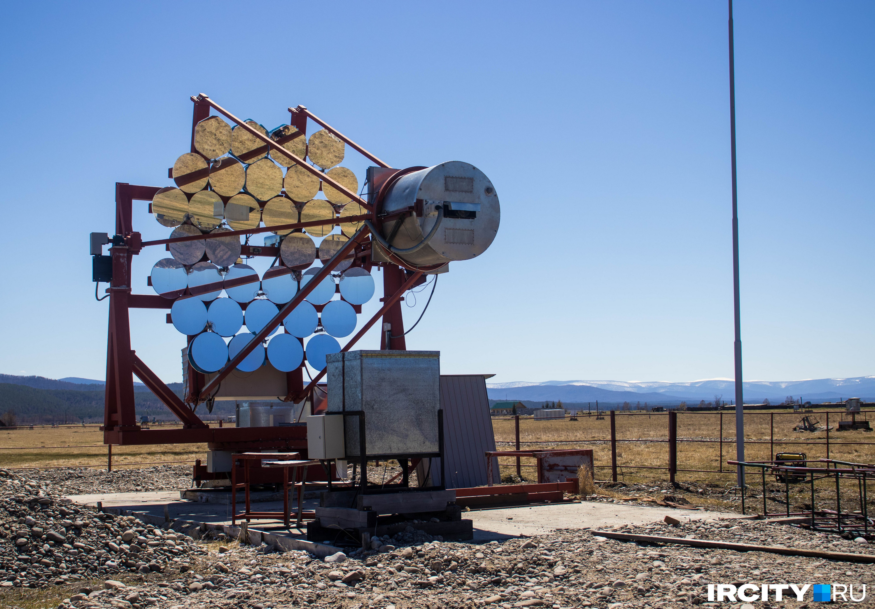 Атмосферный черенковский телескоп в Тункинской долине