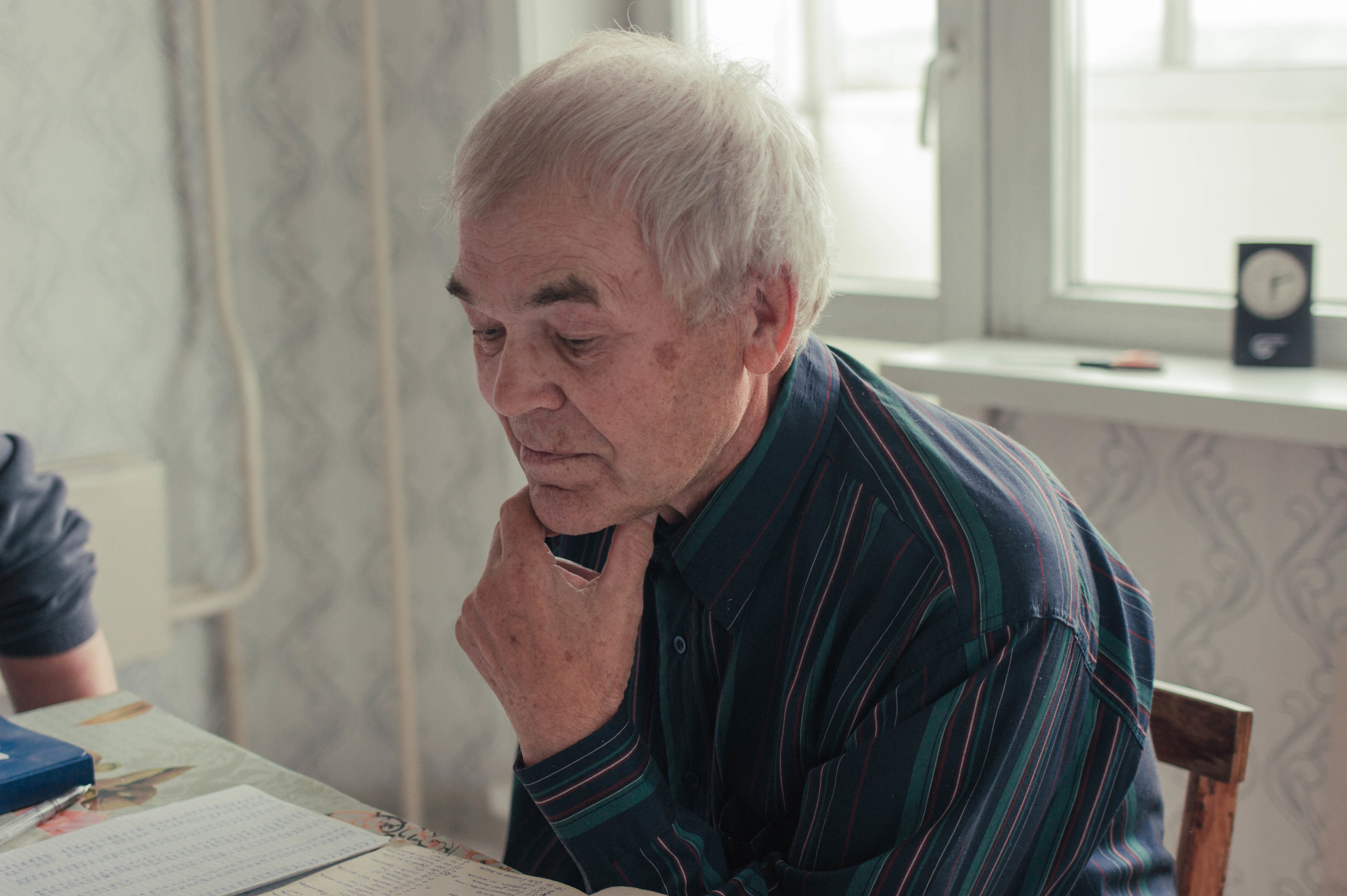 Мужчина вспоминает, что у него постоянно брали деньги в долг, а потом возвращали Мужчина вспоминает, что у него постоянно брали деньги в долг, а потом возвращали