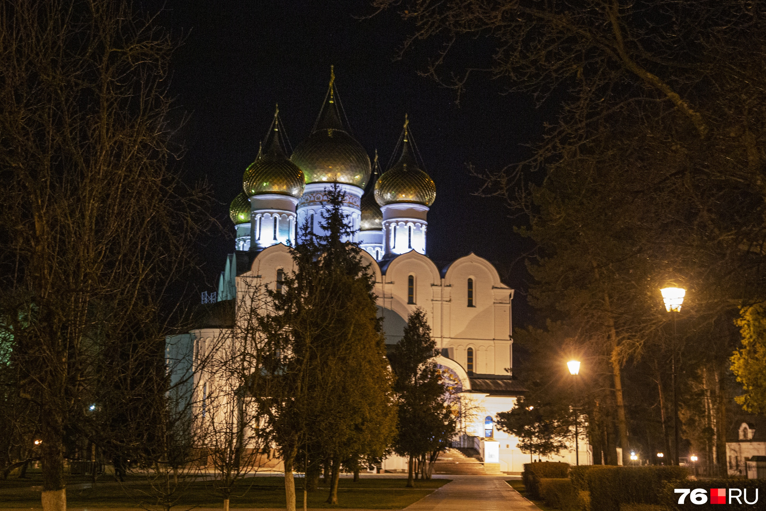 Во многих российских городах церкви стоят чуть ли не на каждом шагу. Лучше на их фоне не устраивать никаких акций и флешмобов