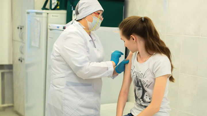 В Татарстане началась вакцинация детей от COVID-19. Рассказываем, как и кого будут прививать