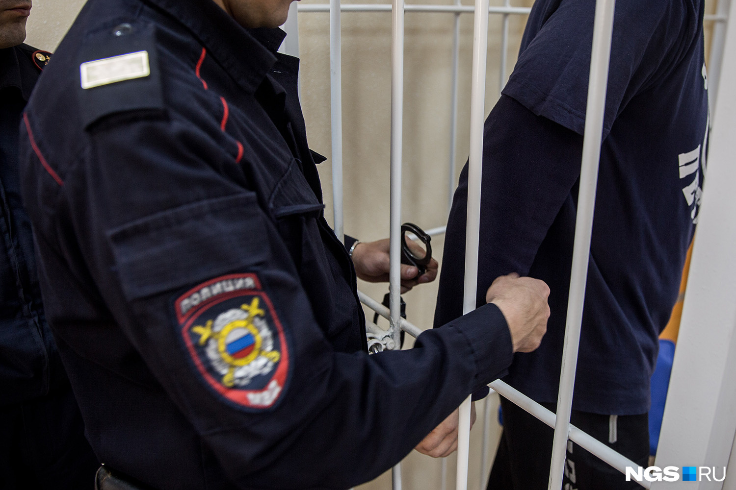 Полиция задержала педофила, который пытался заживо похоронить падчерицу в Забайкалье