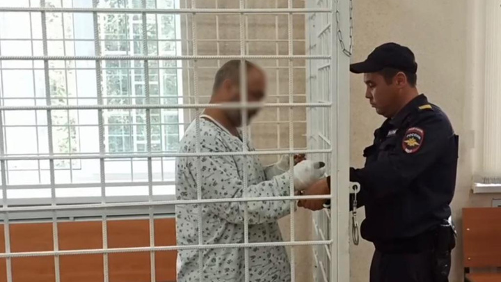 В Башкирии отправили под арест водителя, который поджег полицейского