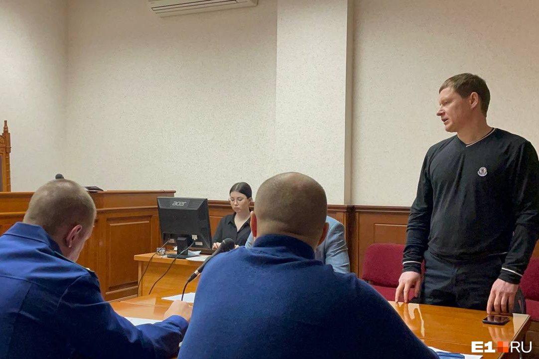 В Екатеринбурге дали срок «гонщику», сбившему детей на питбайке. Один мальчик скончался