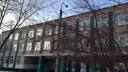 В Челябинске из школы эвакуировали детей и учителей из-за короткого замыкания