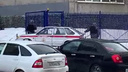 «Соблюдайте спокойствие, вооруженное нападение». Силовики с автоматами ворвались в техникум в Екатеринбурге