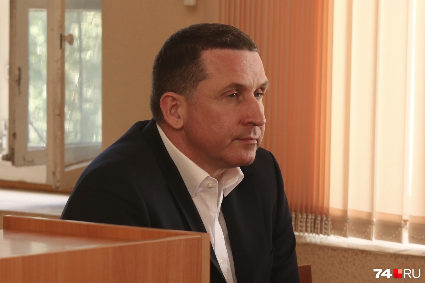 Обвинения Вячеслав Ершов выслушал достаточно спокойно Обвинения Вячеслав Ершов выслушал достаточно спокойно