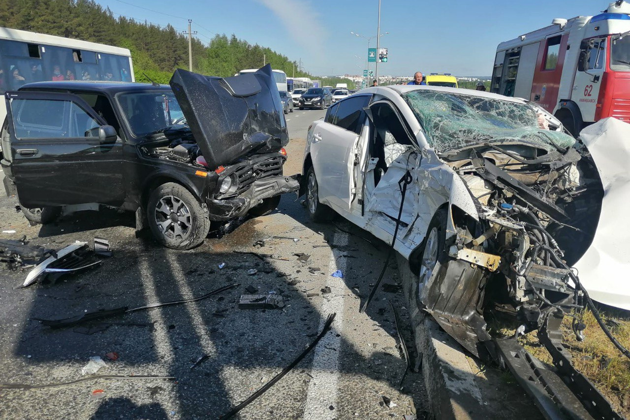 Авария в Нижнекамске, кто пострадал, сколько человек погибло, что  случилось, последние новости 31 мая - 31 мая 2022 - 116.ru