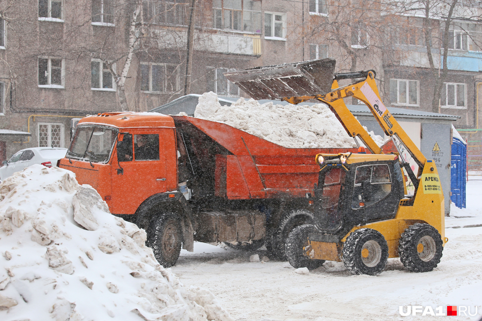 В 2019 году коммунальщики едва справлялись с вывозом снега