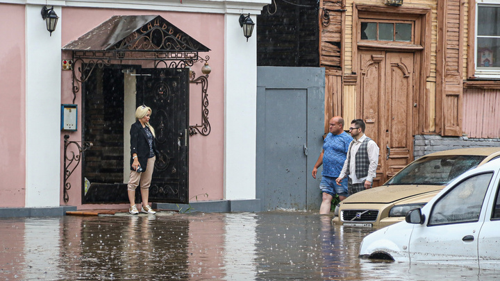 Столица потопов. Фоторепортаж из Нижнего Новгорода, затопленного потоками грязи и дождя